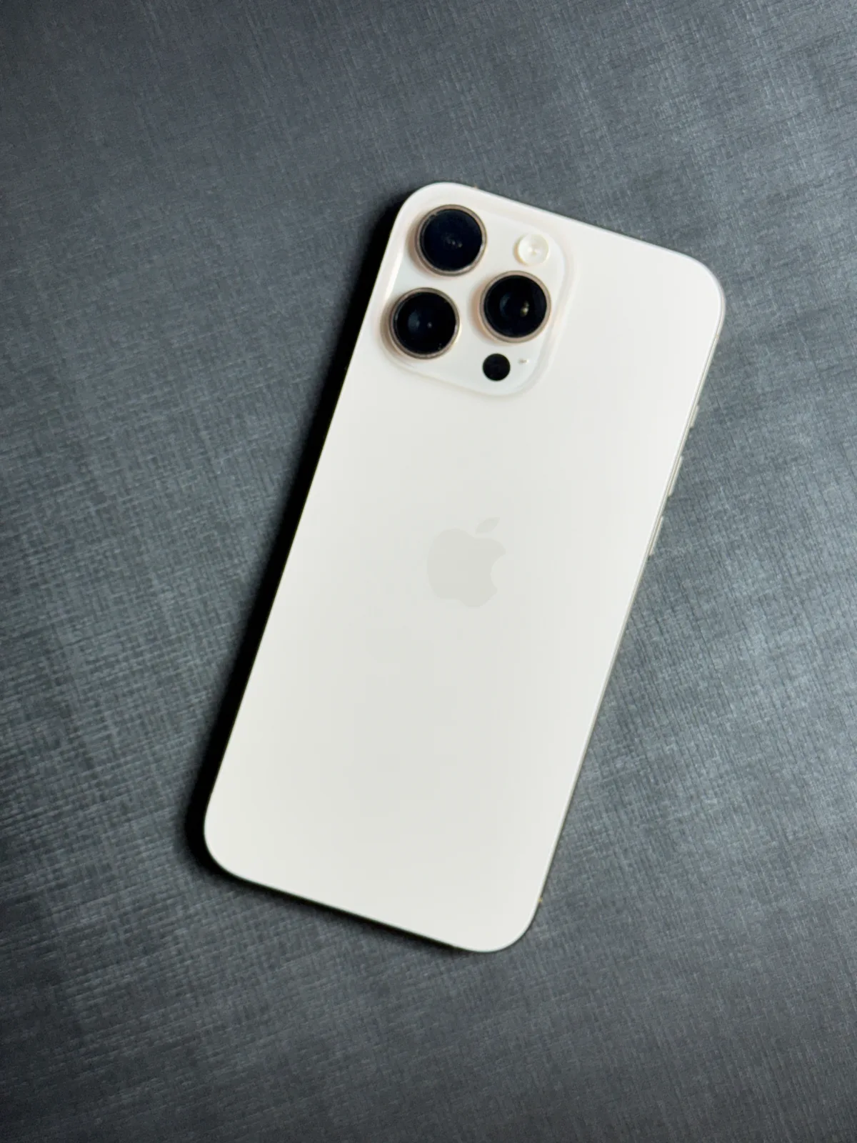 iPhone 16 Pro Max Desert